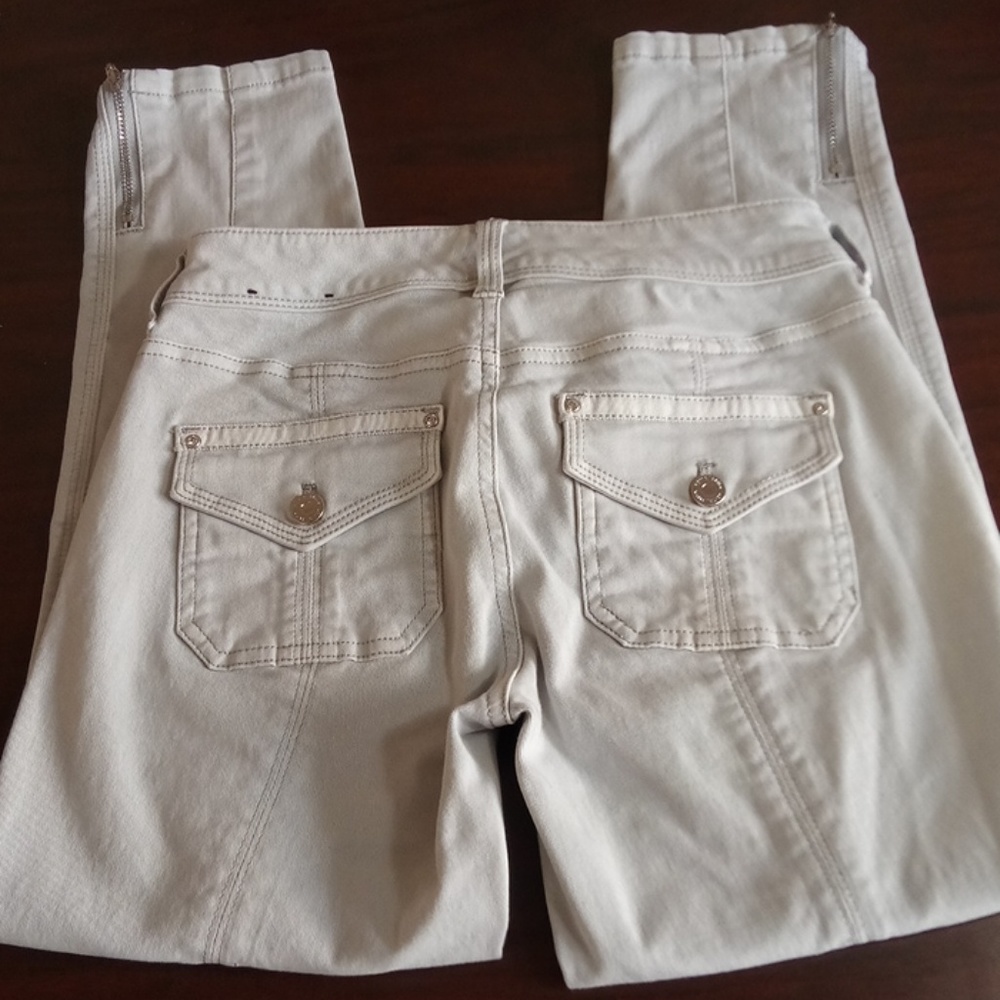 White House Black Market Slim Crop Jeans - Picture 4 of 7
